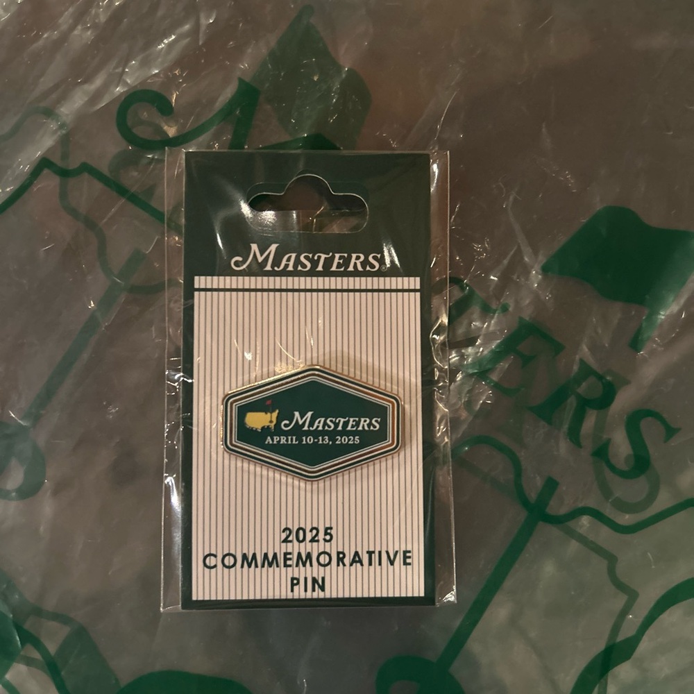 Masters 2025 Commemorative Pin - Green and Gold